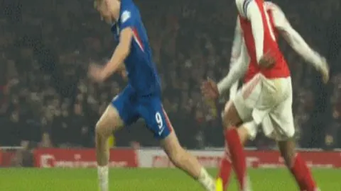 “2025成都世界遗产马拉松盛大启程”